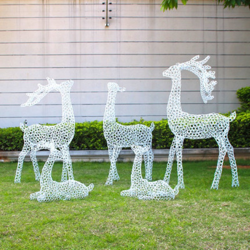 Escultura de ciervo sika hueca - Gardening Tools Sketch reseña y precio